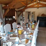 לינה וארוחת בוקר Chez Gallon D'hotes